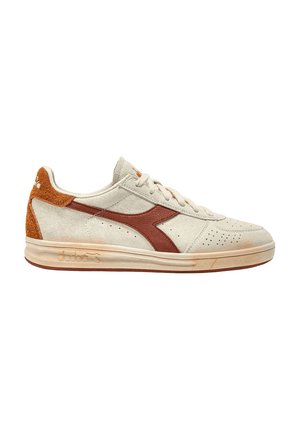 B ELITE ASCESA - Sneakers basse - bianco candido