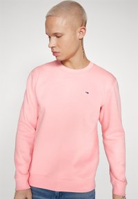 Tommy Jeans REGULAR C NECK - Mikina - tickled pink
