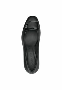 Svart lädersko med platt sula och fyrkantig tåsdesign, prydd med en blank svart spänne på ovandelen och ett präglat märke på innersulan.