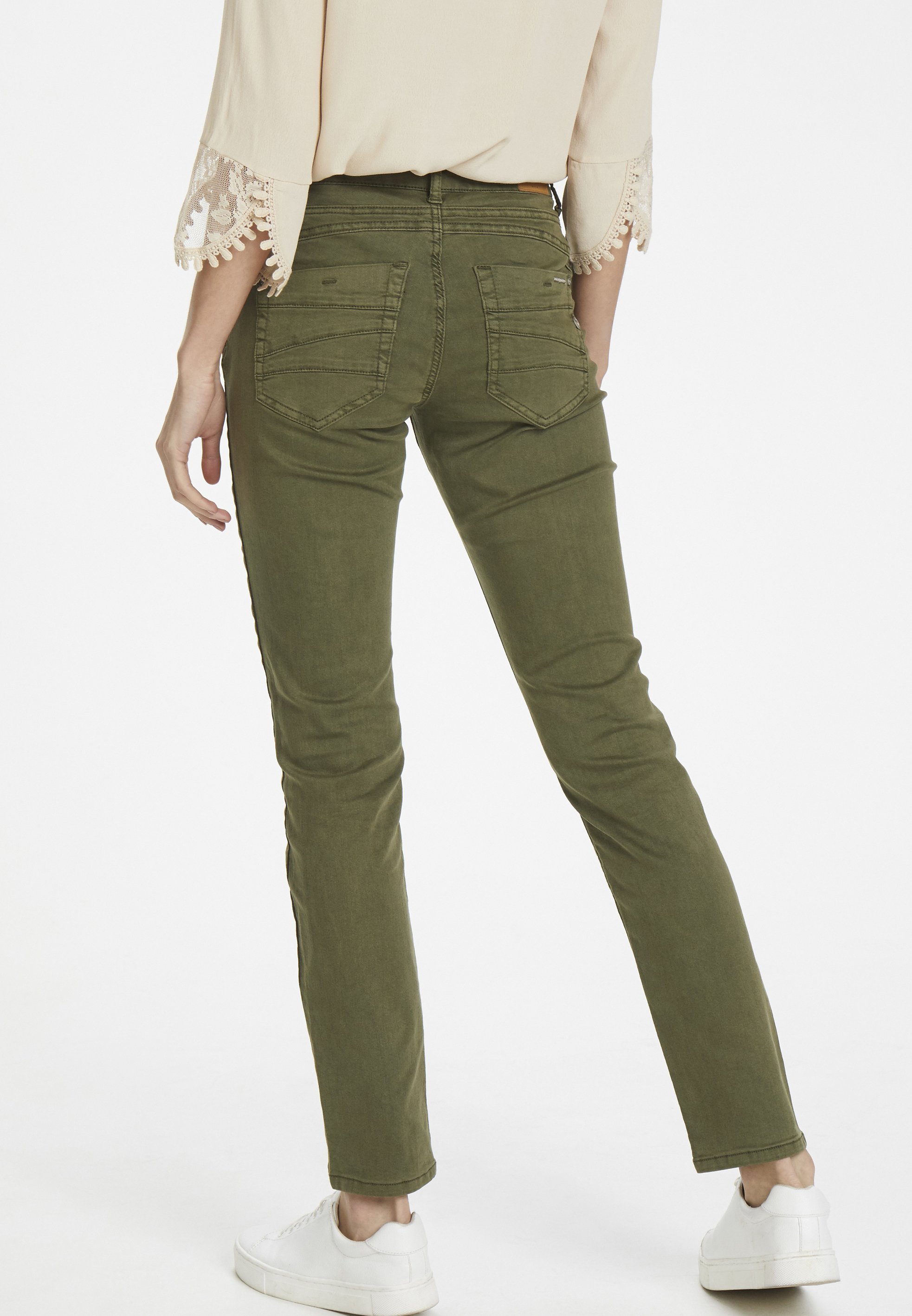 Cream LOTTECR COCO FIT BCI - Slim fit 