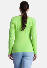 M.M.C. HALLO LIEBLINGSMENSCH - Langarmshirt - hellgrün