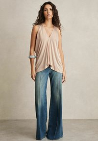 Reiss REGULAR FIT - FREYA DRAPED V-NECK SLEEVELESS - Top - pink