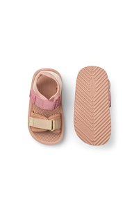 Ροζ και μπεζ σανδάλια με δύο ρυθμιζόμενα λουράκια, υφασμένες λαστιχένιες σόλες και απαλό πέλμα, με ανάγλυφο μοτίβο στο κάτω μέρος.