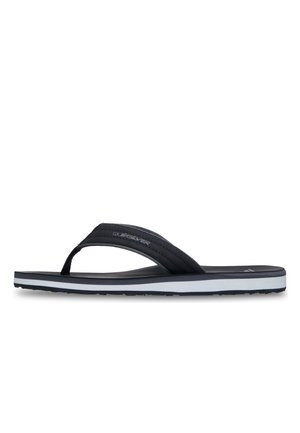 CARVER - Basseinijalatsid - black