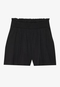 Svarta shorts i mjukt tyg, med ett smockat midjeband och lös passform. Inkluderar två sidofickor och veckade design detaljer.
