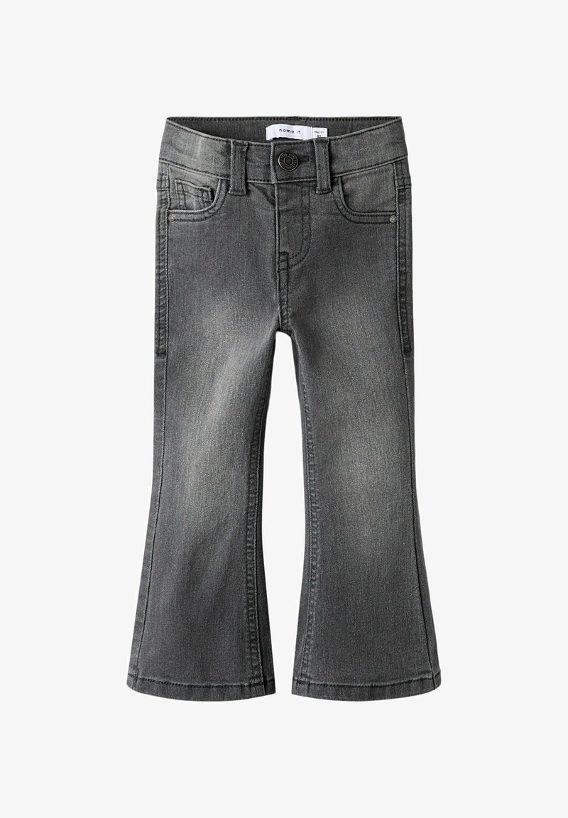 Jean en denim gris pour enfants avec jambes évasées, bouton avant, passants de ceinture et style à cinq poches.
