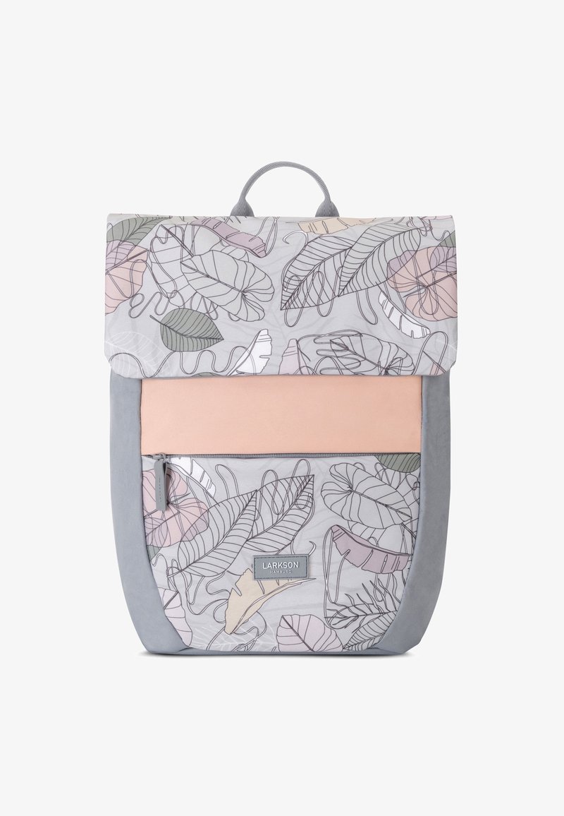 Sac à dos avec motifs de feuilles pastel rose, gris et beige, poche avant zippée, poignée en tissu, et étiquette "Larkson Hamburg".