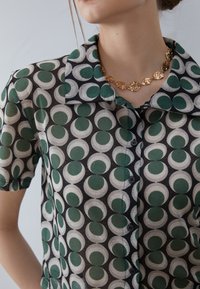 Anna Field Skjortebluse - beige/dark green