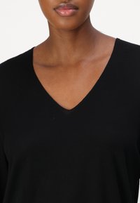 DRYKORN MURIELA - Pullover - black