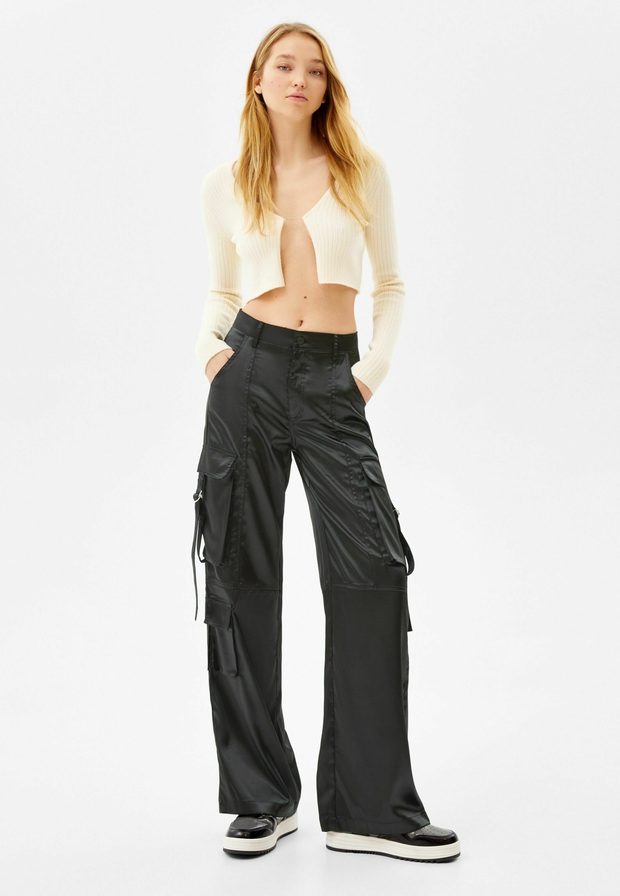 Bershka Pantaloni cargo - black/nero - Zalando.it