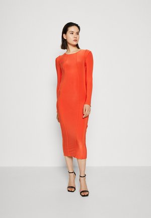 WAL G. DASH PANEL MIDI - Φόρεμα από ζέρσεϊ - orange