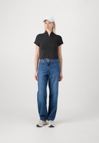ONLY ONLLIVE LOVE ZIP TOP - Camiseta básica - black