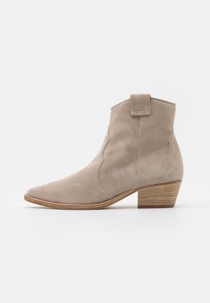 Botines camperos - beige