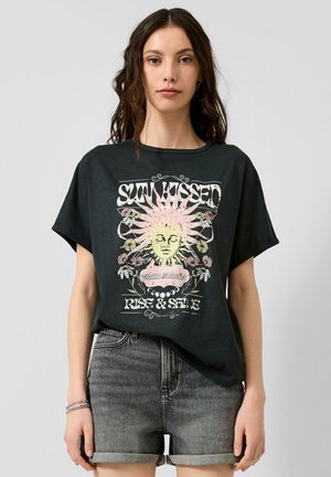 QS T-SHIRT - T-shirt imprimé - schwarz