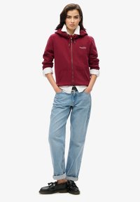Superdry & Co ESSENTIAL LOGO HOODIE - Sudadera con cremallera - rich burgundy