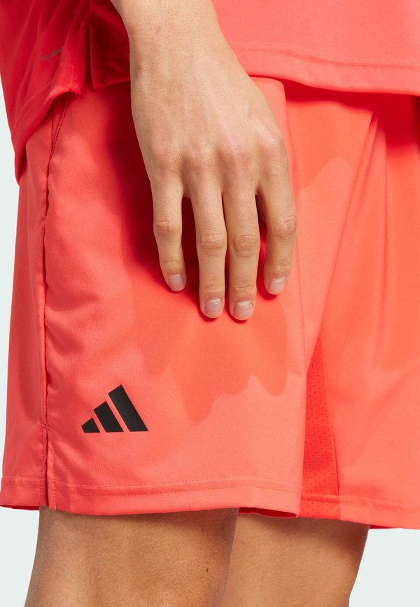 CLUB 3 STRIPES SHORT - Sports shorts2