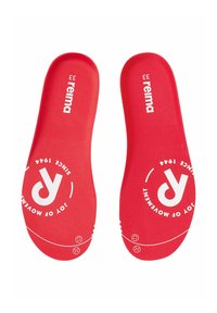 Rote Einlegesohlen aus Schaumstoff, mit weißem Branding und kreisförmigen Mustern. Für den Komfort der Füße geformt und mit einer glatten Textur.