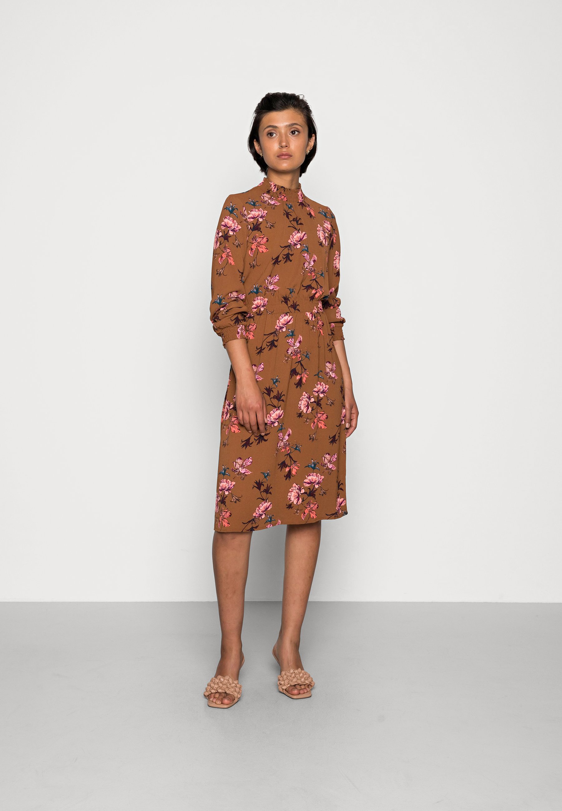 ONLY ONLNOVA SMOCK DRESS - Day dress 