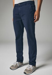 Next Chino - navy
