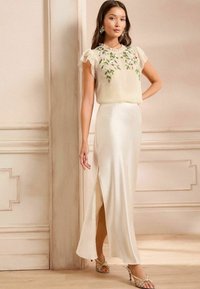 Love & Roses REGULAR FIT - EMBELLISHED SHORT SLEEVE  - Camicetta - ivory