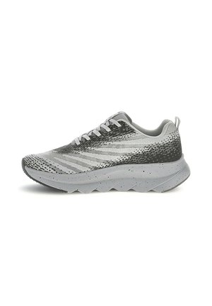 Scarpa da ginnastica grigio chiaro e nero con motivo, suola spessa maculata e lacci bianchi, vista laterale su sfondo bianco.