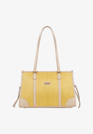 Sac cabas rectangulaire en tissage jaune avec garniture en cuir beige, deux longues bandoulières et une petite plaque en métal de la marque sur le devant.