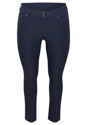 Tmavomodré elastické džínsy s priliehavým strihom, dvoma prednými vreckami, zipsom a dvojitým zapínaním na gombíky. Hladká textúra s minimálnym zdobením.