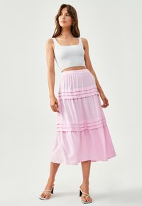 TUSSAH LAIDEY - Falda acampanada - pale pink