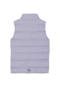 Ljuslila puffärmm väst med hög krage, horisontellt kviltad design och en liten logotypdetalj vid fållen. Slät, hållbar tyg.