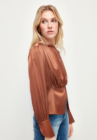 adL SHIRRED  - Camicetta - camel