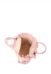 Borsa tote rosa con dettagli in frange. Interno con rivestimento beige e scomparto con zip. Due manici robusti per il trasporto.