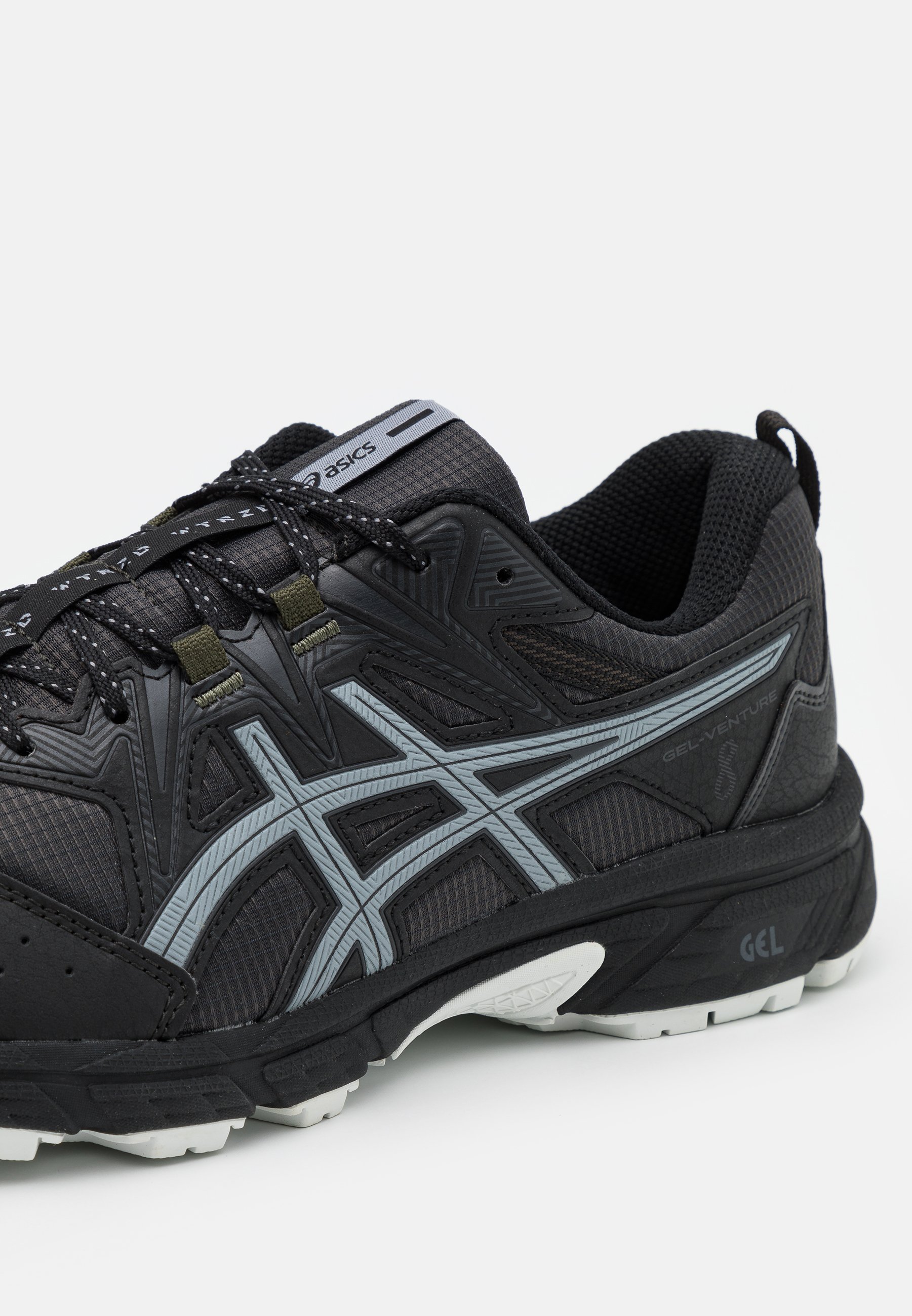 asics venture 8