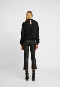 YAS YASDIO - Bluse - black