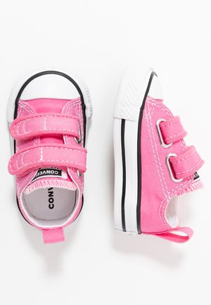 CHUCK TAYLOR ALL STAR - Baskets basses - pink