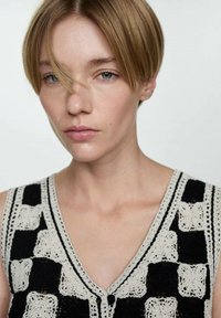 Mango TONINI - Veste sans manches - black