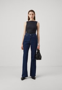 Abercrombie & Fitch BARE SOFT MATTE SHELL BODYSUIT  - Débardeur - black beauty