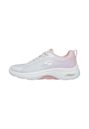 Hellgraue Sportschuhe mit rosa Akzenten, Mesh-Obermaterial, gepolstertem Sohlen und Logodetails. Abgerundete Form und Zuglasche an der Ferse.