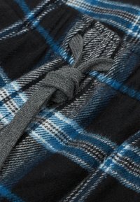 Thumbnail Image 5