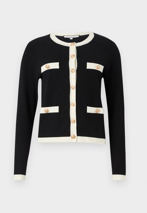 Cardigan nero con maniche lunghe, dettagli crema sul collo e sulle tasche, bottoni oro sul davanti e design aderente.