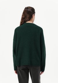 Vero Moda VMBOOM O NECK   - Džemper - pine grove