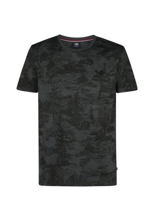 Camiseta negra de manga corta con un patrón de paisaje texturizado en tonos más oscuros. Cuello redondo clásico, hecha de suave tela de algodón.