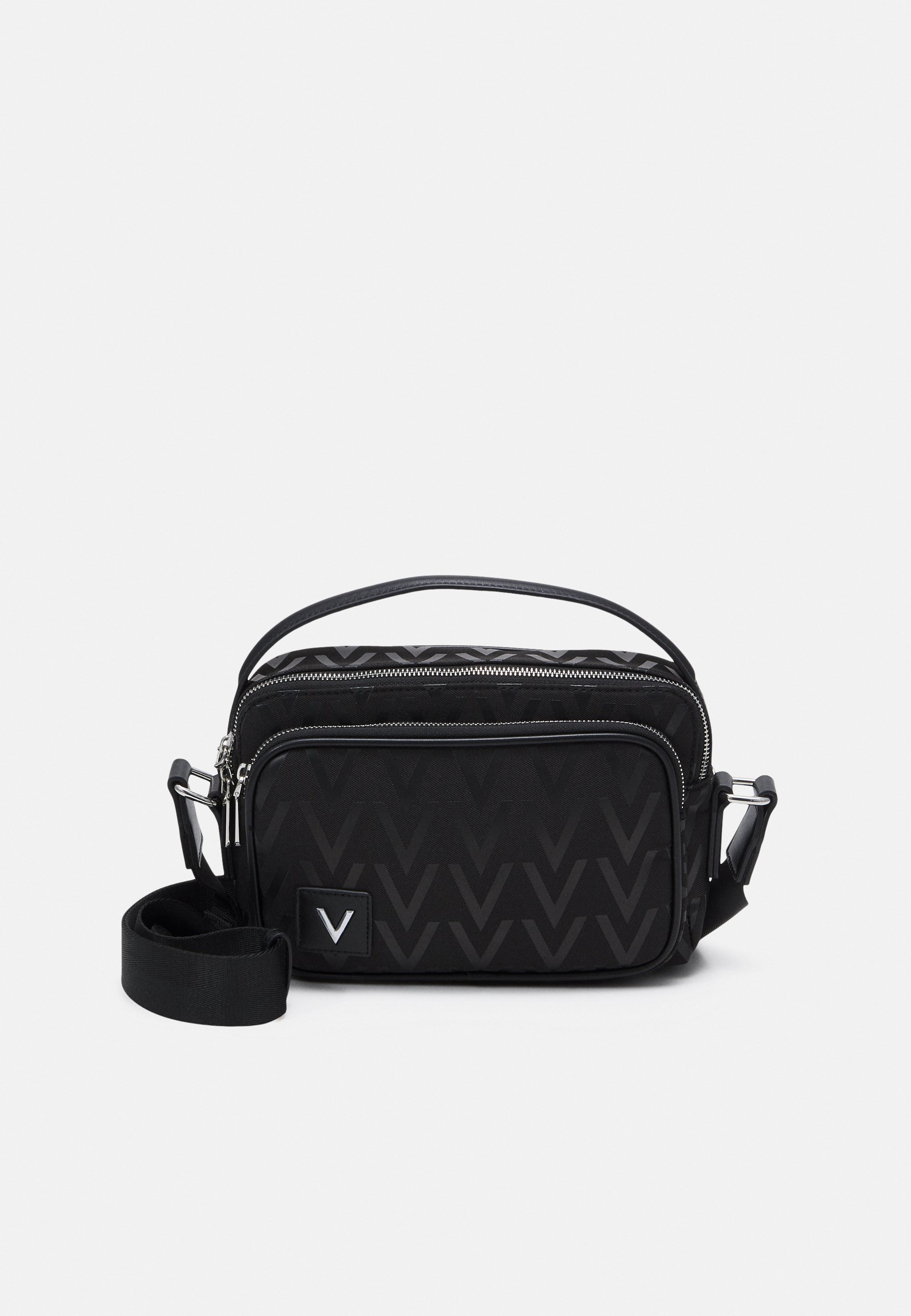 Valentino bags contrau Clearance