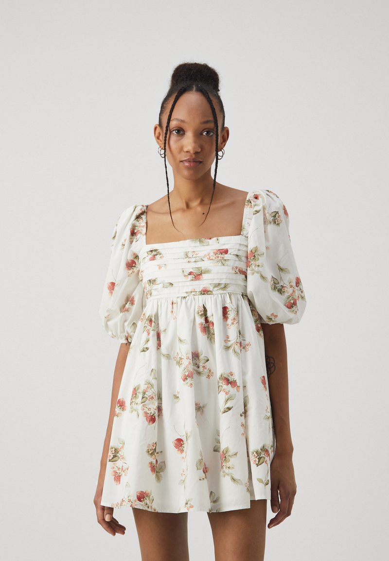 Abercrombie & Fitch EMERSON CLASSIC MINI - Hverdagskjole - white