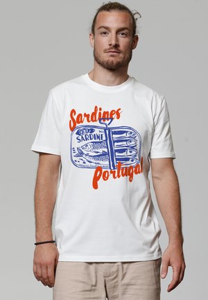 SARDINES PORTUGAL - Print T-shirt - off white