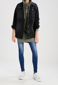 ONLY Vapaa-ajan mekko - dark green