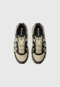 Columbia PEAKFREAK RUSH - Hiking shoes - tan/metal coloured