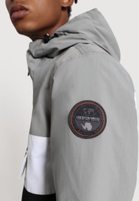 Napapijri Windjack - grey