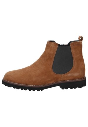 Brun ruskind Chelsea-støvle med sort elastisk sidepanel, trækstrop ved hælen og sort gummisål med mønster.
