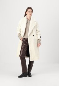 HUGO MALITE - Winter coat - natural