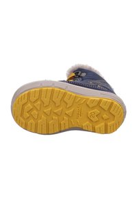 Mehrfarbige Schuhsohle mit einer strukturierten, gelben Gummibeschichtung an der Unterseite und einem Profilmuster sowie einem grauen oberen Teil. Markiert mit "superfit" und Größe 20.